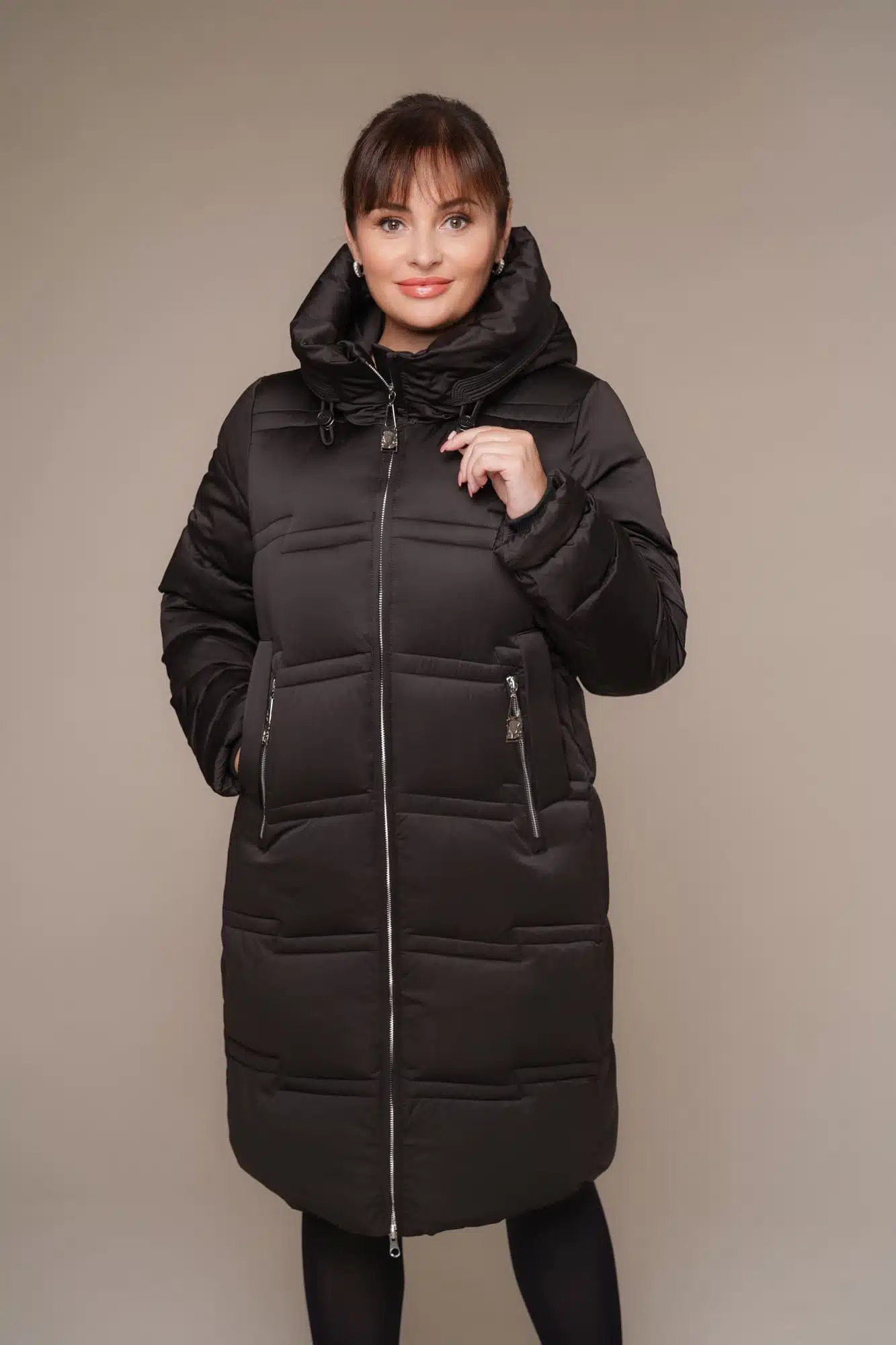 Art 779 | Winterjacke | Damen | schwarz | Steppjacke | Kapuze | 42. und 48. DE-GR