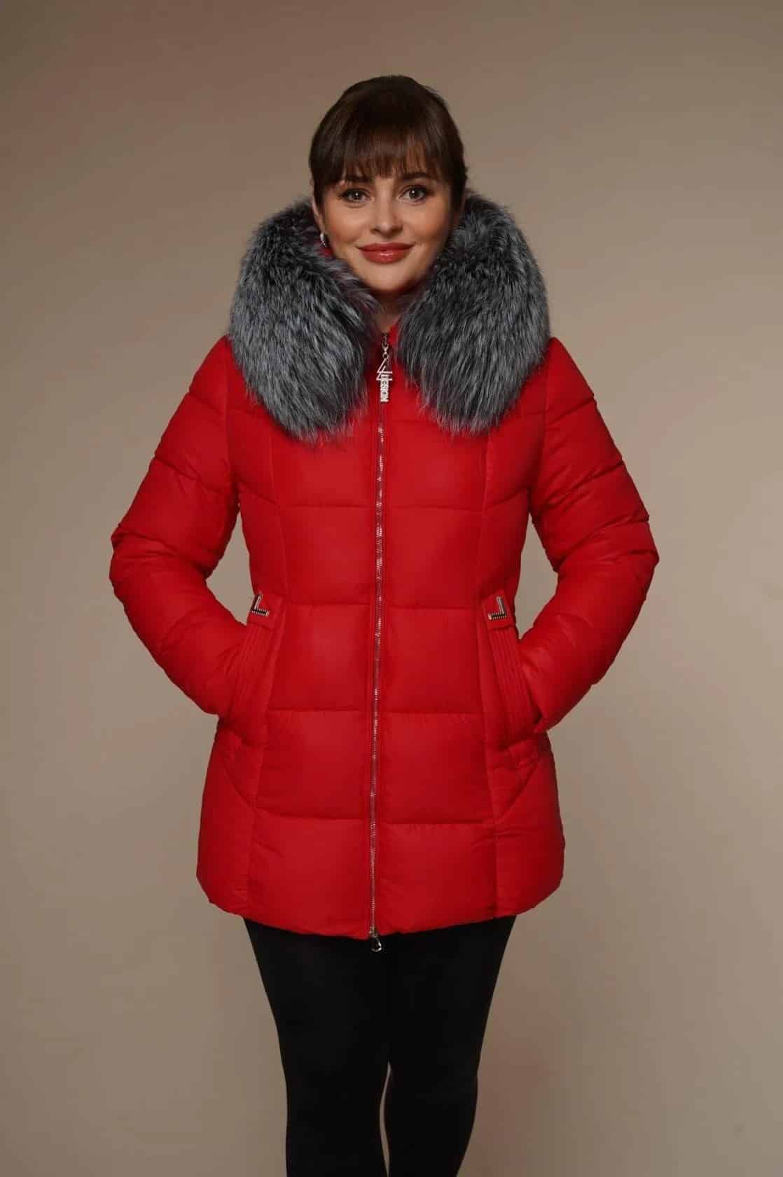 Art 100 | Winterjacke | Damen | rot | tailliert | Silberfuchs | 40. und 42. DE-GR