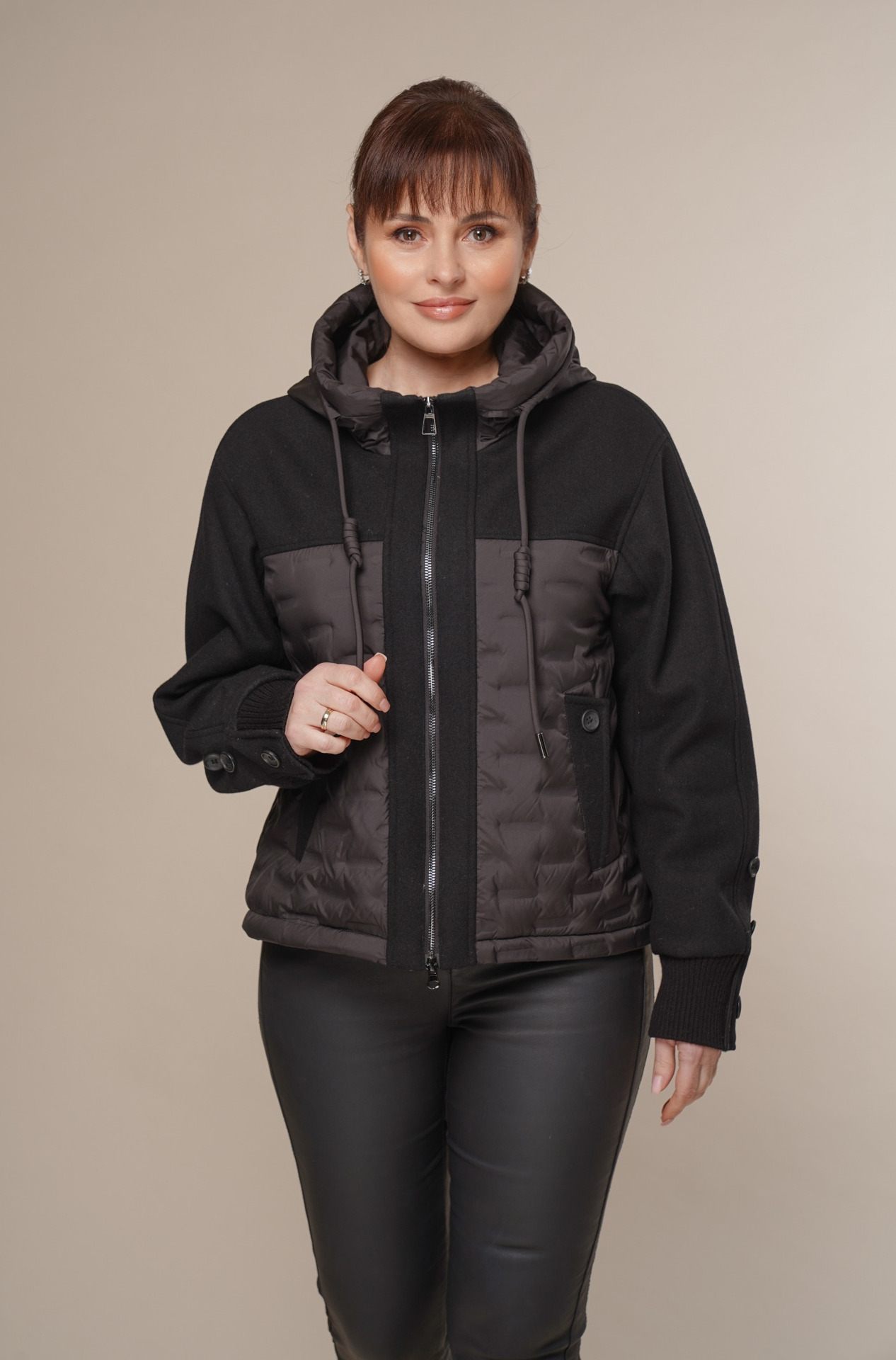 Art 175 | Steppjacke | Jacke | kurz | Damen | schwarz | Kapuze | Frühling | 36, 38, 40, 42, 44. DE-GR