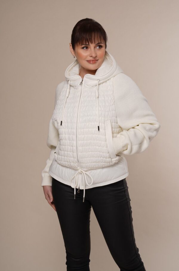 Art 228 | Steppjacke | Jacke | kurz | Damen | milchweiß | Kapuze | Frühling | 40. und 44. DE-GR