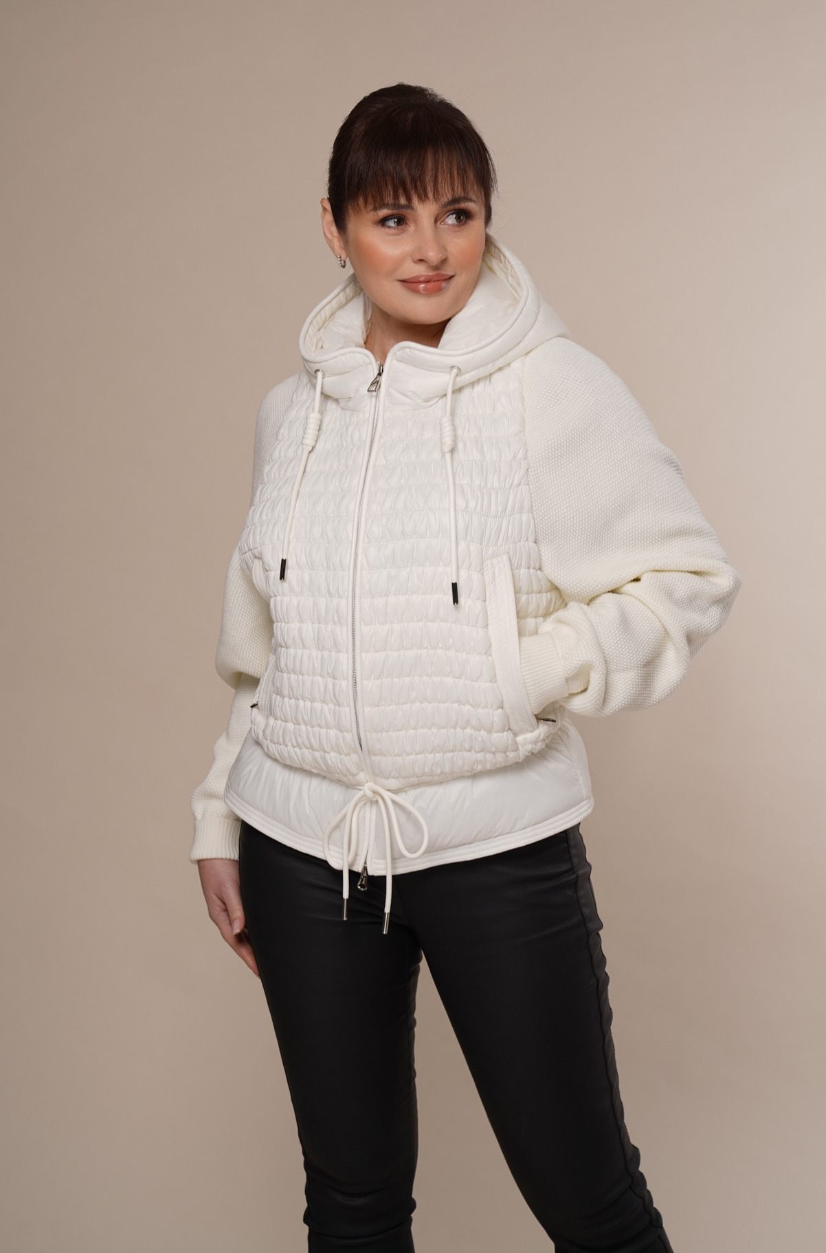 Art 228 | Steppjacke | Jacke | kurz | Damen | weiß | Kapuze | Frühling | 36, 38, 40, 42, 44. DE-GR